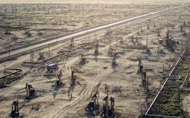 Extraction de pétrole aux Etats-Unis, à McKittrick, en Californie (photo Mario Tama/AFP).