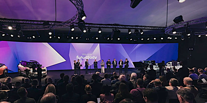 La présentation du plan stratégique FutuREady de Renault, en mars 2026 (photo D.R.).