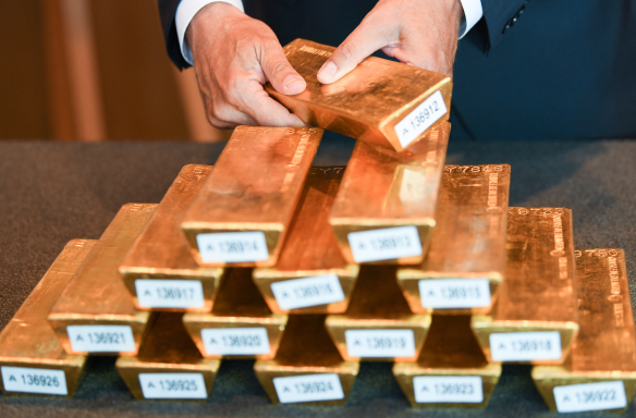 La Bundesbank (banque centrale allemande) présente des lingots d'or à son siège de Francfort-sur-le-Main, en Allemagne, le 23 août 2017 (photo Arne Dedert/DPA/AFP).