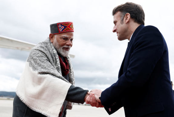 Emmanuel Macron et le Premier ministre indien Narendra Modi, en visite à Marseille, le 12 février 2025. (Photo Christian Hartmann / AFP).