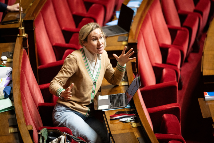 Laure Miller, députée de la Marne, dont la proposition de loi qui vise à protéger les mineurs des risques auxquels les exposent les réseaux pourrait être adoptée par le parlement ce 21 juillet (photo Telmo Pinto/NurPhoto/AFP).