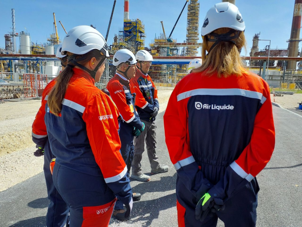 François Jackow, sur le terrain, avec les équipes d'Air Liquide (photo D.R).