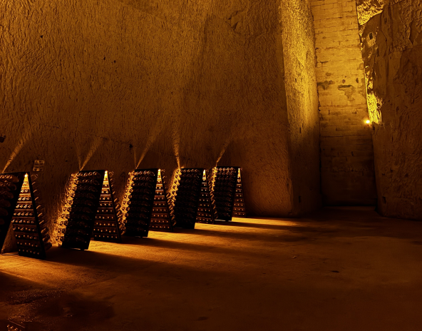 Champagne, dans les crayères de la Maison Ruinart, à Reims (photo D.R.).