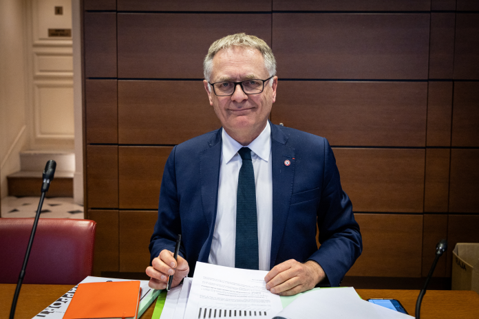Le député Philippe Juvin, rapporteur général de la commission des finances, le 14 avril à l'Assemblée nationale (photo Telmo Pinto/AFP).