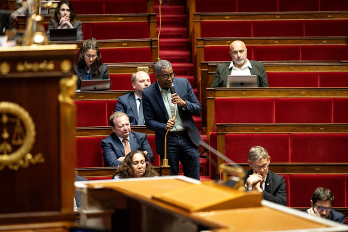 Le député Jean-Victor Castor, le 1er avril 2026 à l'Assemblée nationale (photo Telmo Pinto/NurPhoto/AFP).