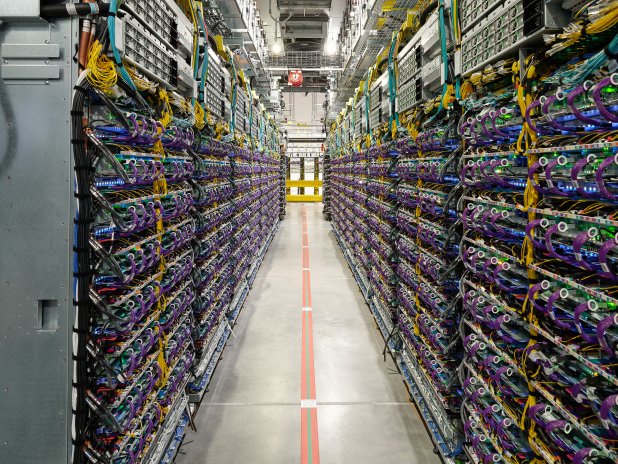 Serveurs du site de centres de données de Google, dans l'Ohio (photo D.R).