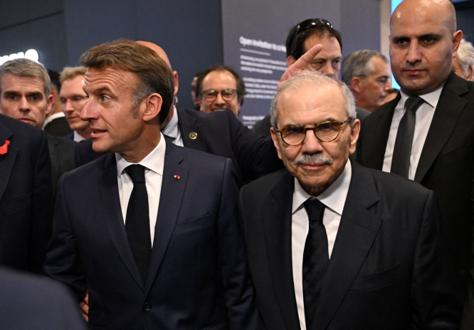Emmanuel Macron et le Premier ministre libanais Nawaf Salam, en juin 2026 au salon Vivatech (photo Emma Da Silva/AFP).