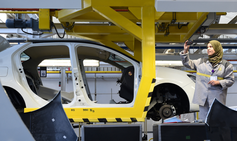 Inauguration de l'usine Renault d'Oran, en novembre 2014 (photo Farouk Batiche/AFP).