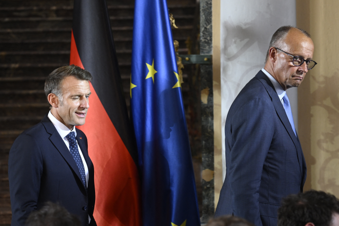 Emmanuel Macron et Friedrich Merz en Allemagne, en juillet 2026 (photo Ina Fassbender/AFP).