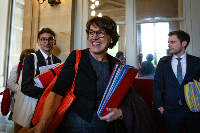 Annie Genevard, ministre de l’Agriculture, de l’Agro-alimentaire et de la Souveraineté alimentaire, arrivant à l'Assemblée nationale, le 29 avril 2026 (photo Telmo Pinto/AFP).