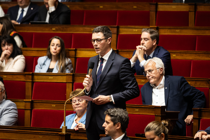 Le député Vincent Caure, lors des questions au gouvernement, le 2 juin 2026 à l'Assemblée nationale (photo Telmo Pinto/NurPhoto/AFP).