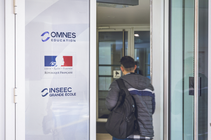 Le campus de l'Insee et d'Omnes Education, dans le quartier de Beaugrenelle, à Paris (photo Philippe Turpin/AFP).