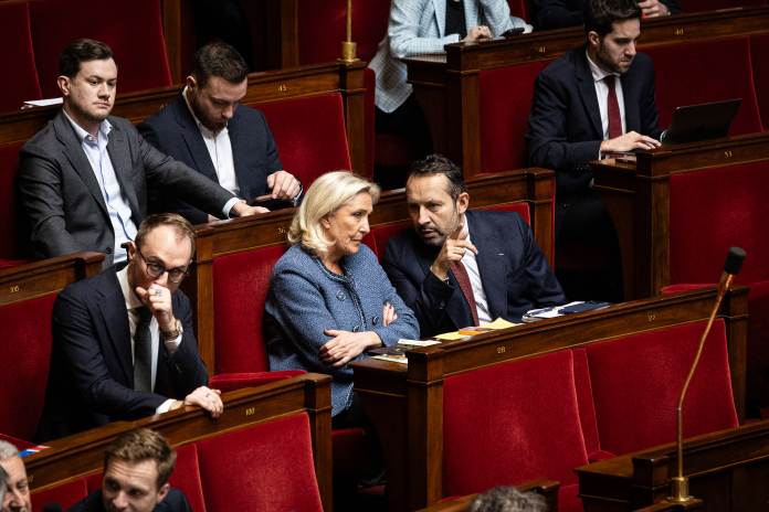 Marine Le Pen et Sébastien Chenu, en février 2026, à l'Assemblée nationale (photo Telmo Pinto/NurPhoto/AFP).