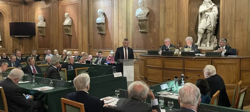 Le général Thierry Burkhard, devant l’Académie des Sciences Morales et Politiques (photo D.R.).