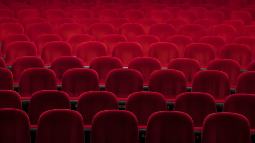 Une salle de cinéma (photo Denise Jans/Unsplash).