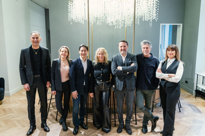 Arthur et l'équipe de Qui veut être mon associé (D.R.).