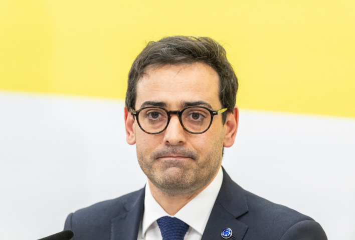 Stéphane Séjourné, commissaire européen chargé de la Prospérité et à la Stratégie industrielle
Commissaire européen à l'Industrie, aux PME et au Marché unique - Photo par SILAS STEIN / AFP