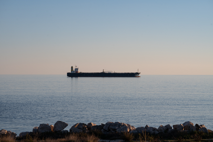 Pétrolier. Photo par ELODIE CLEMENT / AFP