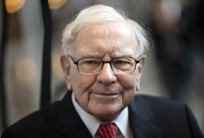 Warren Buffett (Photo by Johannes EISELE / AFP)