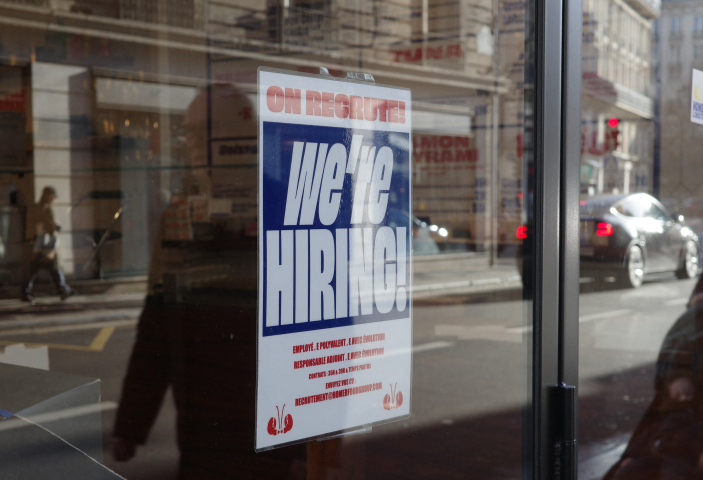 Annonce de recrutement. Photo by Myriam Tirler / Hans Lucas / Hans Lucas via AFP