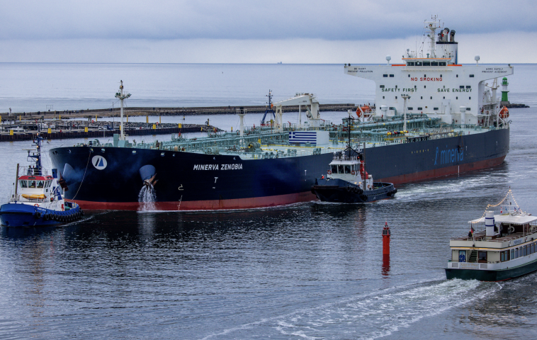 Pétrolier. Photo by JENS BUTTNER / DPA / dpa Picture-Alliance via AFP