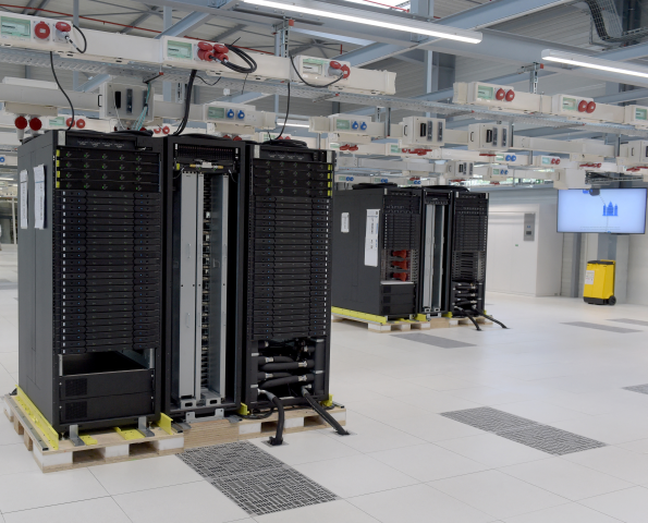 Le laboratoire mondial de test de calcul haute performance (HPC) d'Atos - Photo by ERIC PIERMONT / AFP
