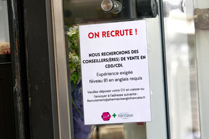 Annonce de recrutement. Photo by Nicolas Guyonnet / Hans Lucas via AFP