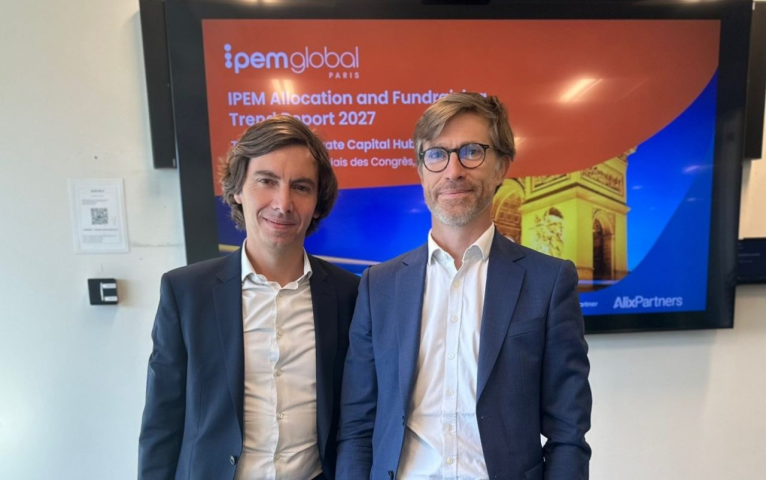 Antoine Colson, CEO de l’IPEM, aux côtés de Nicolas Beaugrand, Partner et Managing Director d’AlixPartners.