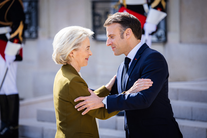 Ursula von der Leyen, présidente de la Commission européenne et Emmanuel Macron, président de la République française - Amaury Cornu / Hans Lucas / Hans Lucas via AFP