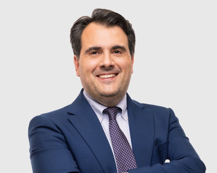 Marco Pereira (Arsene) 