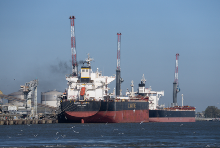 Pétrolier. Photo par ANDRE BOURRIQUEN / HANS LUCAS / HANS LUCAS VIA AFP