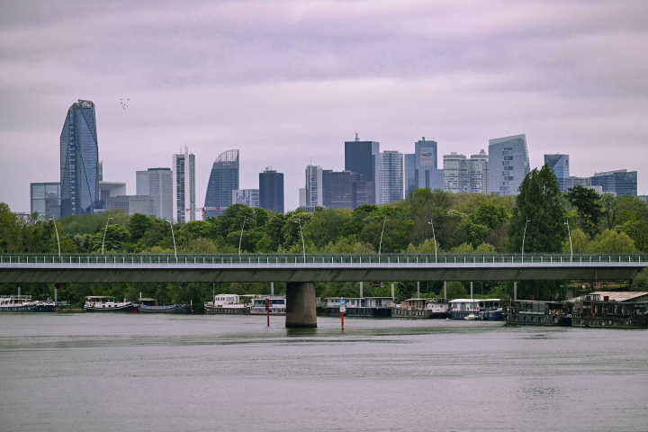 La Défense (Photo by Miguel MEDINA / AFP)