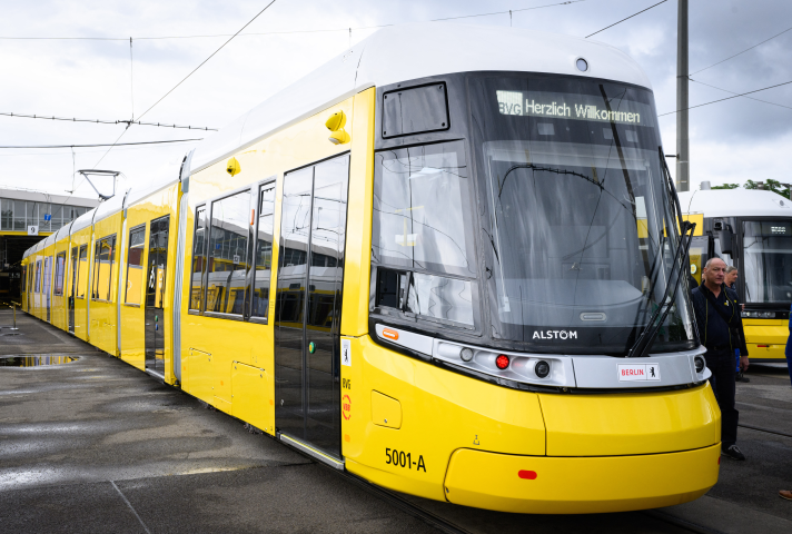 Alstom a remporté une commande de 2,8 milliards d'euros pour le métro de Hambourg - Photo by BERND VON JUTRCZENKA / DPA / dpa Picture-Alliance via AFP