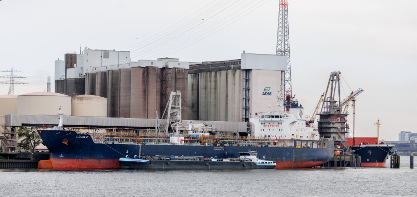 Pétrolier. Photo by MARKUS SCHOLZ / DPA / dpa Picture-Alliance via AFP