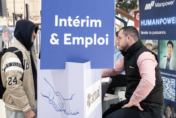 Intérim et Emploi. Photo by Jean-François FORT / Hans Lucas / Hans Lucas via AFP