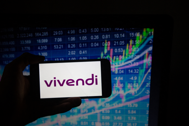 L’actif net réévalué (ANR) de Vivendi, portée par UMG, est évaluée à 4,70 euros par action par UBS - Photo by Alexander Pohl / NurPhoto / NurPhoto via AFP