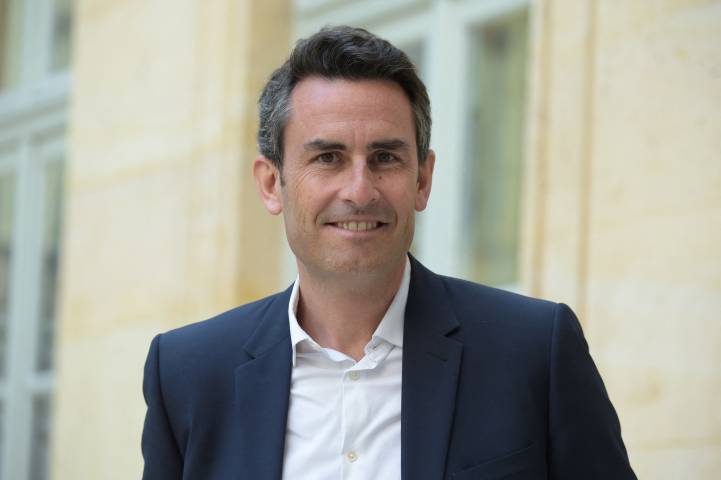 Thomas Reynaud, le directeur général d'Iliad (Photo by Eric PIERMONT / AFP)