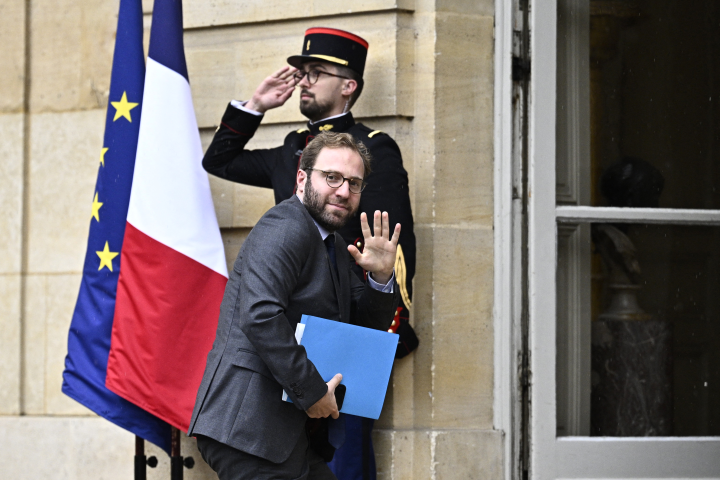 Antoine Armand, ministre de l'Economie, des Finances et de l'Industrie (Photo by JULIEN DE ROSA / AFP)