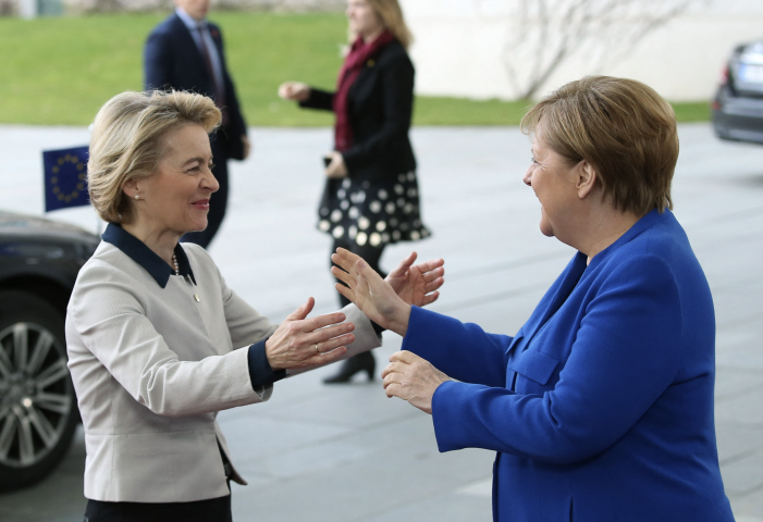 Ursula von der Leyen, Présidente de la Commission européenne et Angela Merkel, Chancelière fédérale d'Allemagne - MURAT KULA / ANADOLU AGENCY / ANADOLU AGENCY VIA AFP