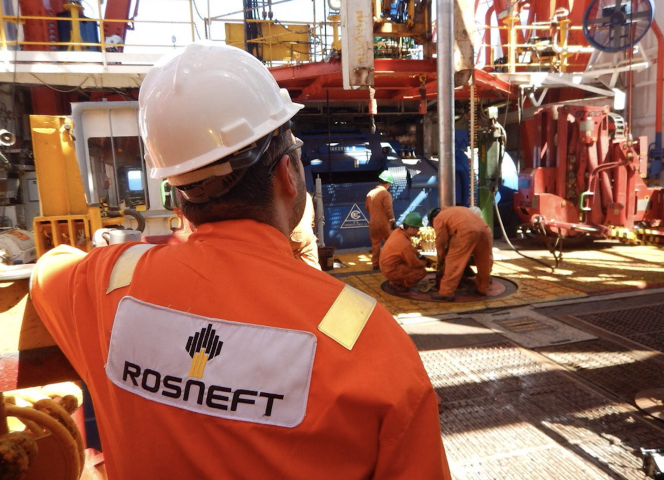 Forage en mer de l'énergéticien russe Rosneft. EyePress News / EyePress via AFP