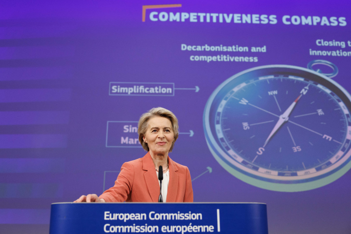 Ursula von der Leyen (Photo by Simon Wohlfahrt / AFP)