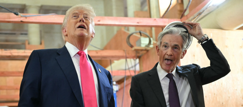 Donald Trump, président des Etats-Unis, et Jerome Powell, président de la Fed - ANDREW CABALLERO-REYNOLDS / AFP