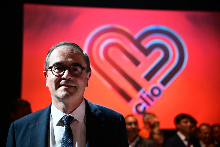 François Provost lors de la présentation de la nouvelle Clio au Salon international de l’automobile (IAA), le 8 septembre 2025 à Munich (Photo by Tobias SCHWARZ / AFP)