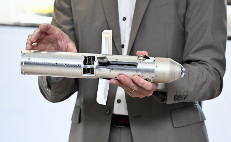 Présentation du système de défense antimissile SkyDefender sur le site de production de Thales à Herstal, en Belgique, le 28 mai 2026. © Eric Lalmand / Belga / AFP.
