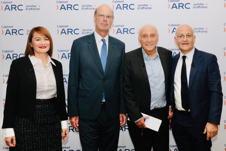 Éric Lombard, le ministre de l'Économie, des Finances et de la souveraineté industrielle et numérique, lors de la présentation de l'étude du Cabinet ARC. DR