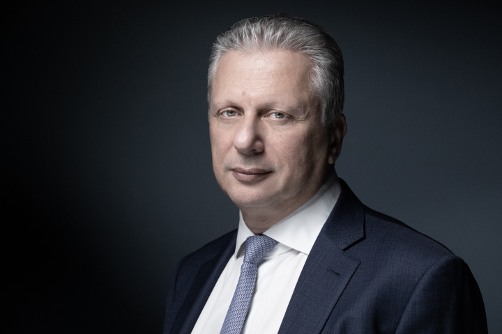 Aiman Ezzat, le directeur général de Capgemini (Photo by JOEL SAGET / AFP)