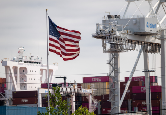 Port américain. Photo par SPENCER PLATT / GETTY IMAGES NORTH AMERICA / GETTY IMAGES VIA AFP