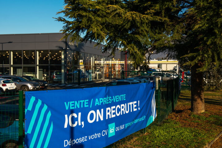 Les intentions de recrutements représentent 3,04 millions d’embauches potentielles en 2023 (Francois HENRY/REA)