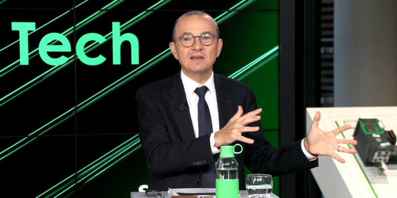 Olivier Blum, le directeur général de Schneider Electric, lors de la présentation des résultats 2025 du groupe, le 26 février 2026.