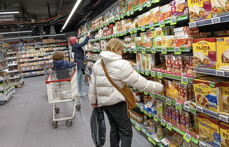 Rayons d'un magasin en France. Riccardo Milani / Hans Lucas / Hans Lucas via AFP